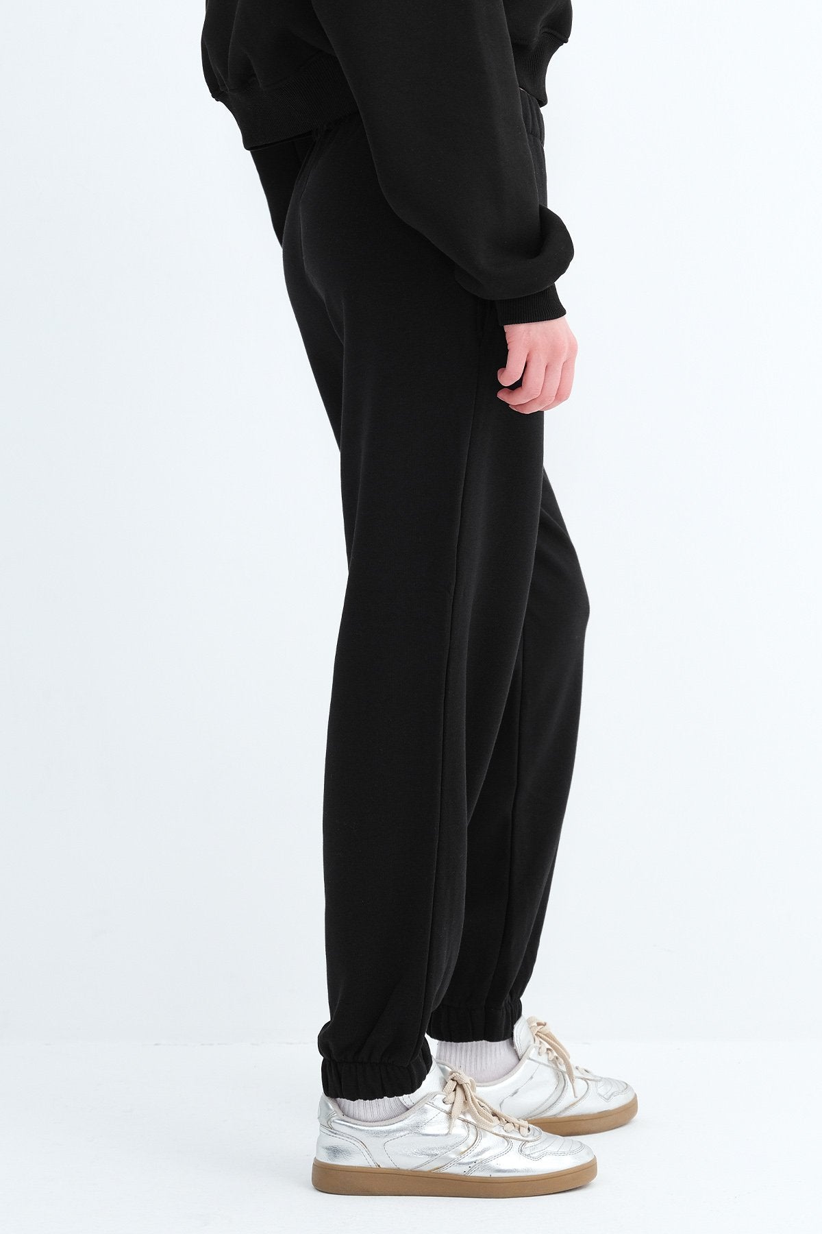 Black_Polar-Jogger-Sweatpants-addax