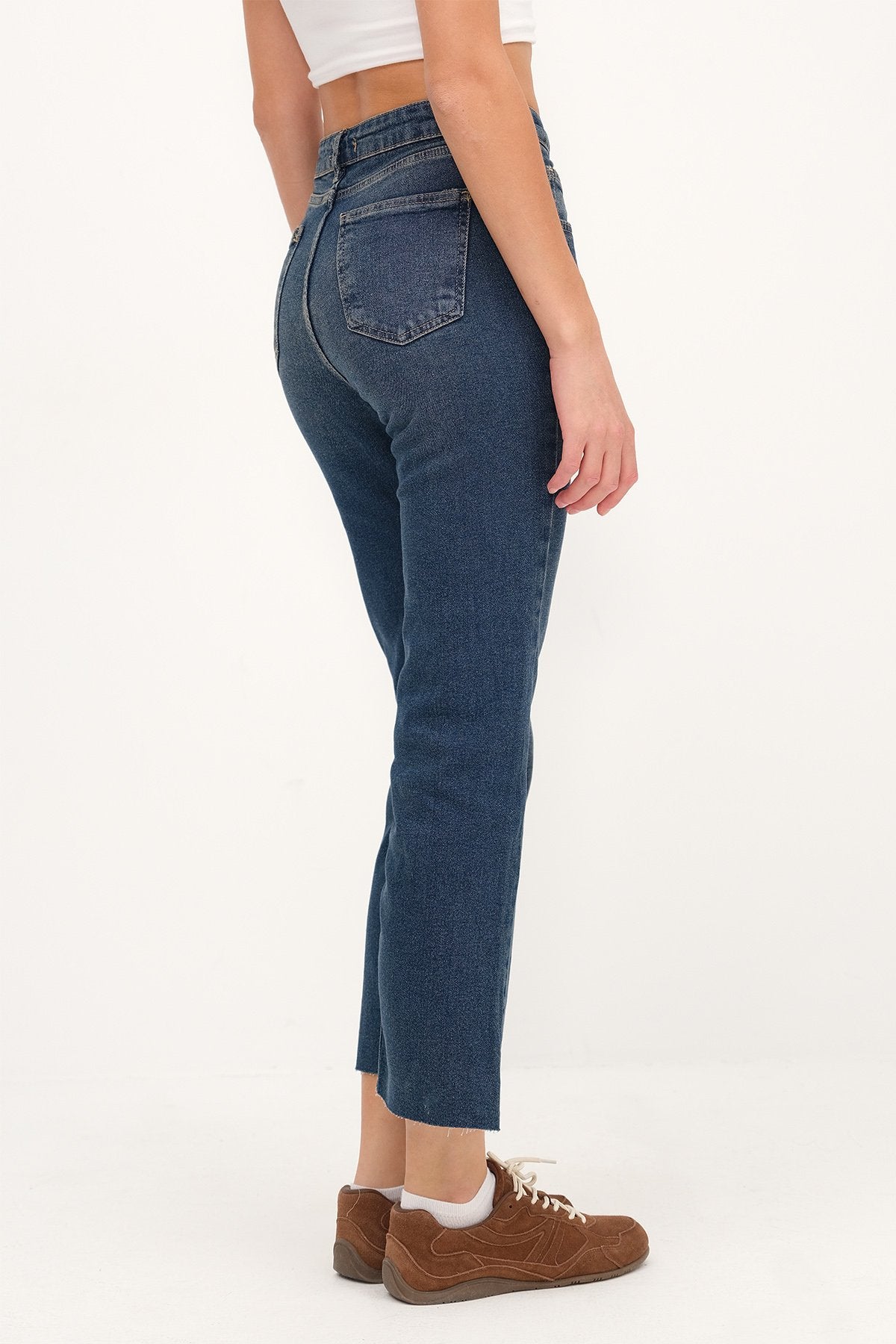 Tint_Mom-Jeans-addax