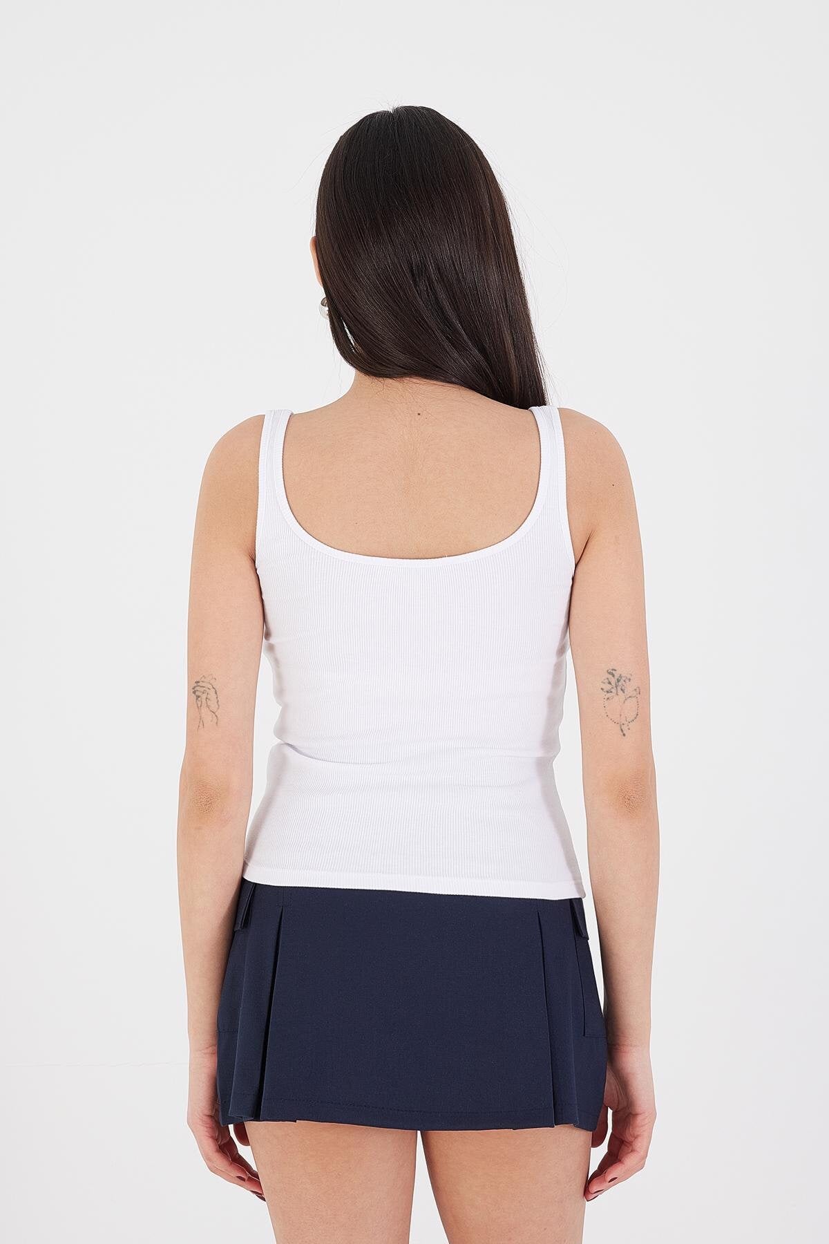 White_U-Neck-Basic-Top-addax