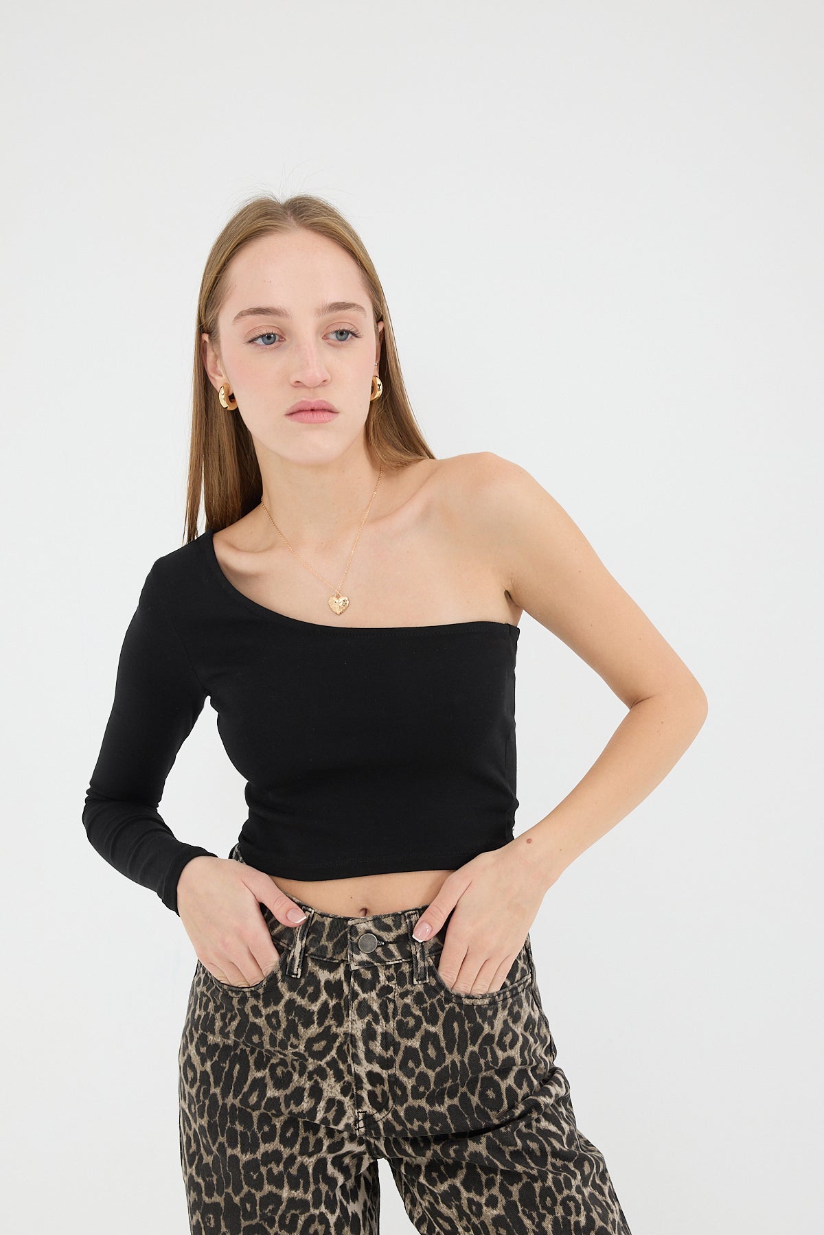 Black_One-Shoulder-Long-Sleeve-Crop-Blouse-addax