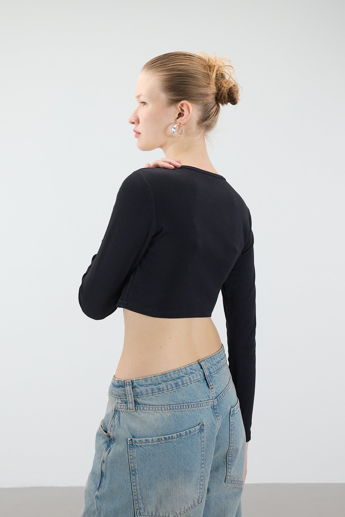 Black_New-York-Is-For-Lovers-Crop-Top-addax