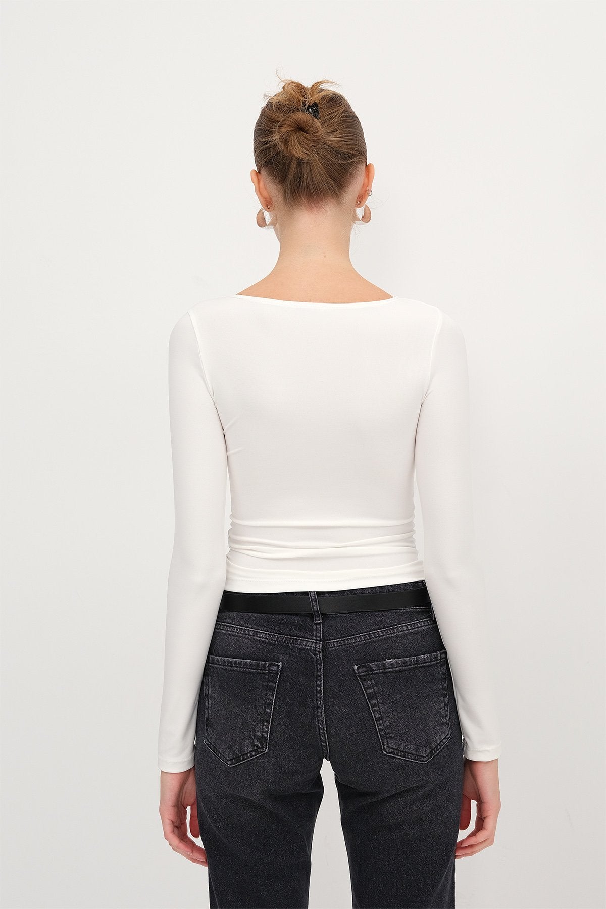 Ecru_Crew-Neck-Long-Sleeve-Basic-Top-addax