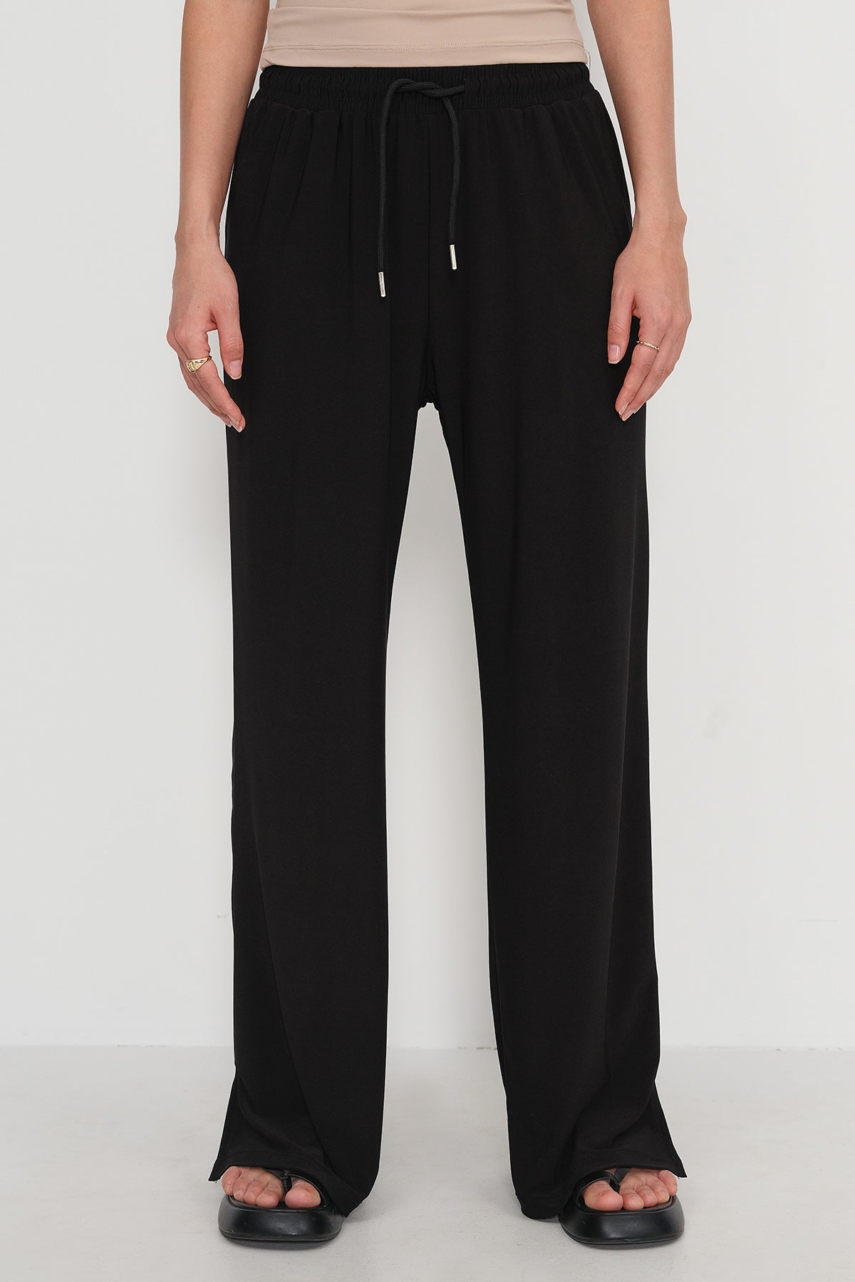 Black_Elastic-Waist-Wide-Leg-Trousers-addax