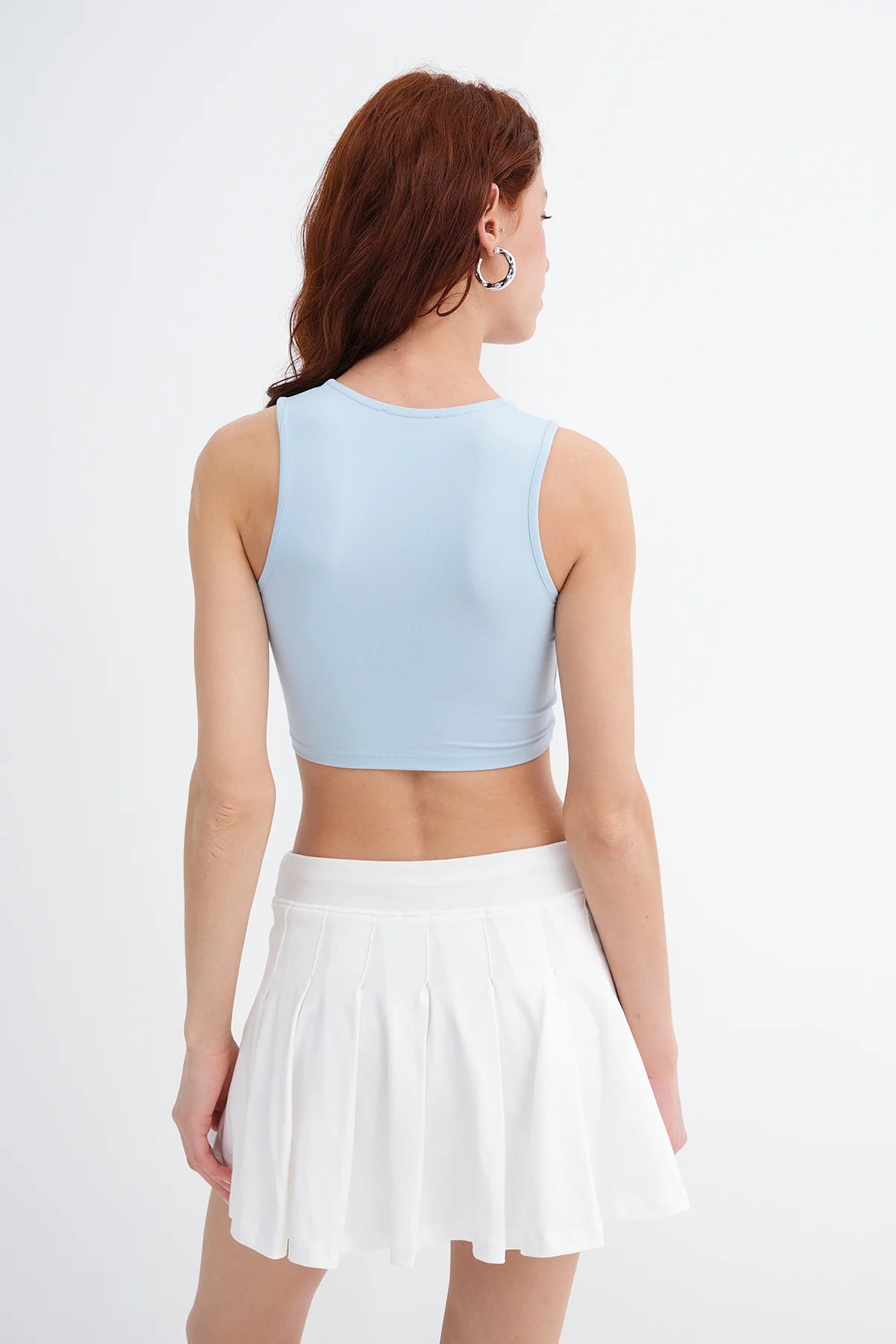 Baby-Blue_Crop-Tank-Top-with-Knot-Detail-addax