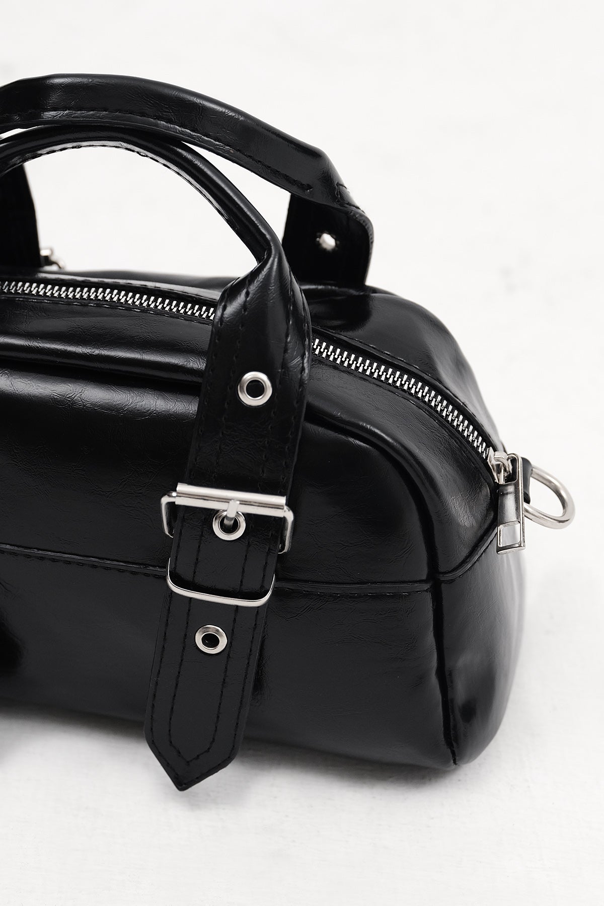 Black_Zip-Closure-Hand-and-Shoulder-Bag-addax