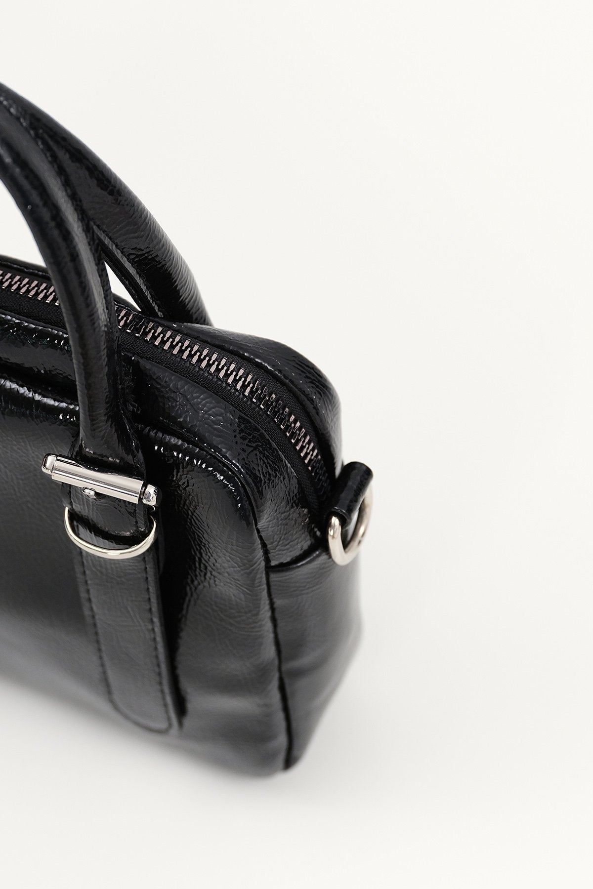 Black_Zippered-Hand-and-Shoulder-Bag-addax