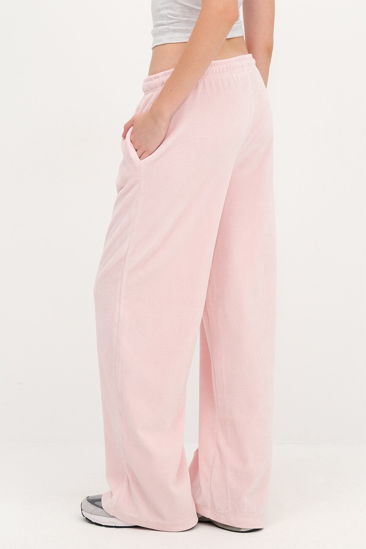 Lotus_Velvet-Wide-Leg-Joggers-addax