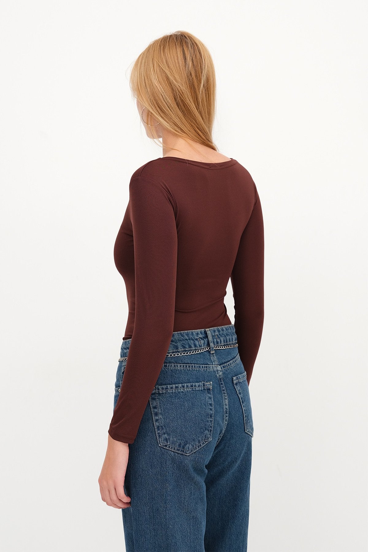 Bitter-Coffee_Basic-U-neck-Long-Sleeve-Bodysuit-addax
