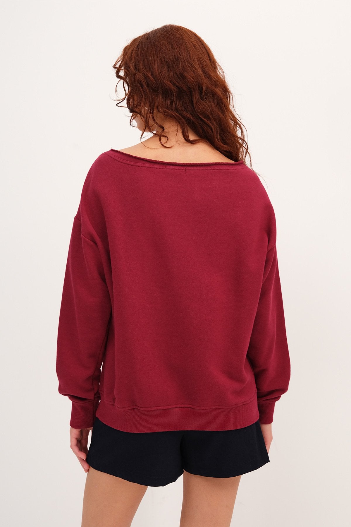 Ruby_Boat-Neck-Sweatshirt-addax