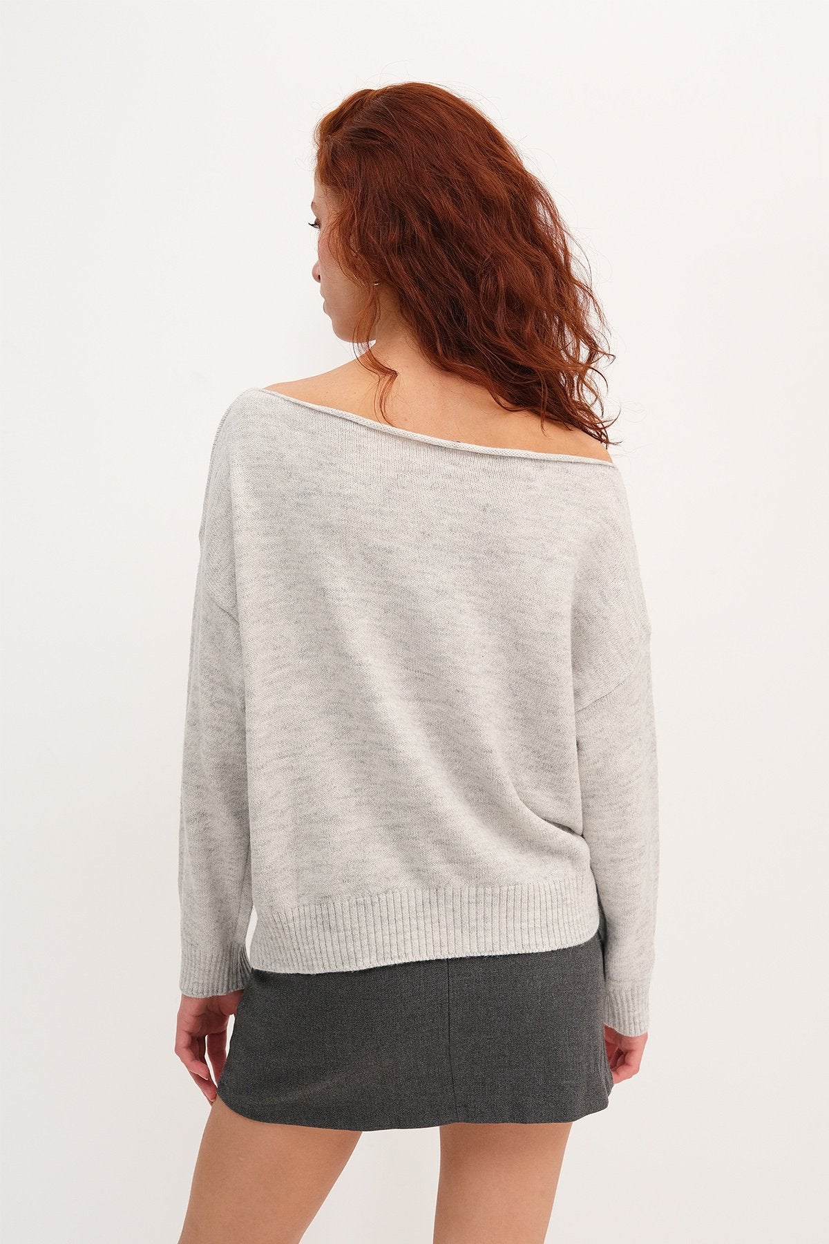 Snow-Melange_Star-Pattern-Knit-Sweater-addax