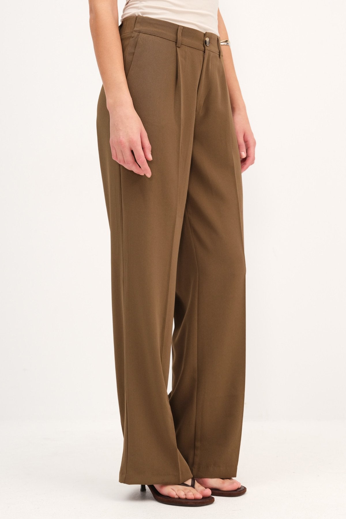 Oil-Green_Buttoned-Wide-Leg-Pants-addax