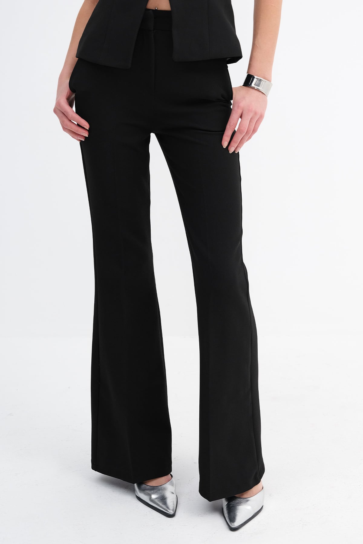 Black_Buttoned-Two-Piece-Set-with-Thin-Straps-addax