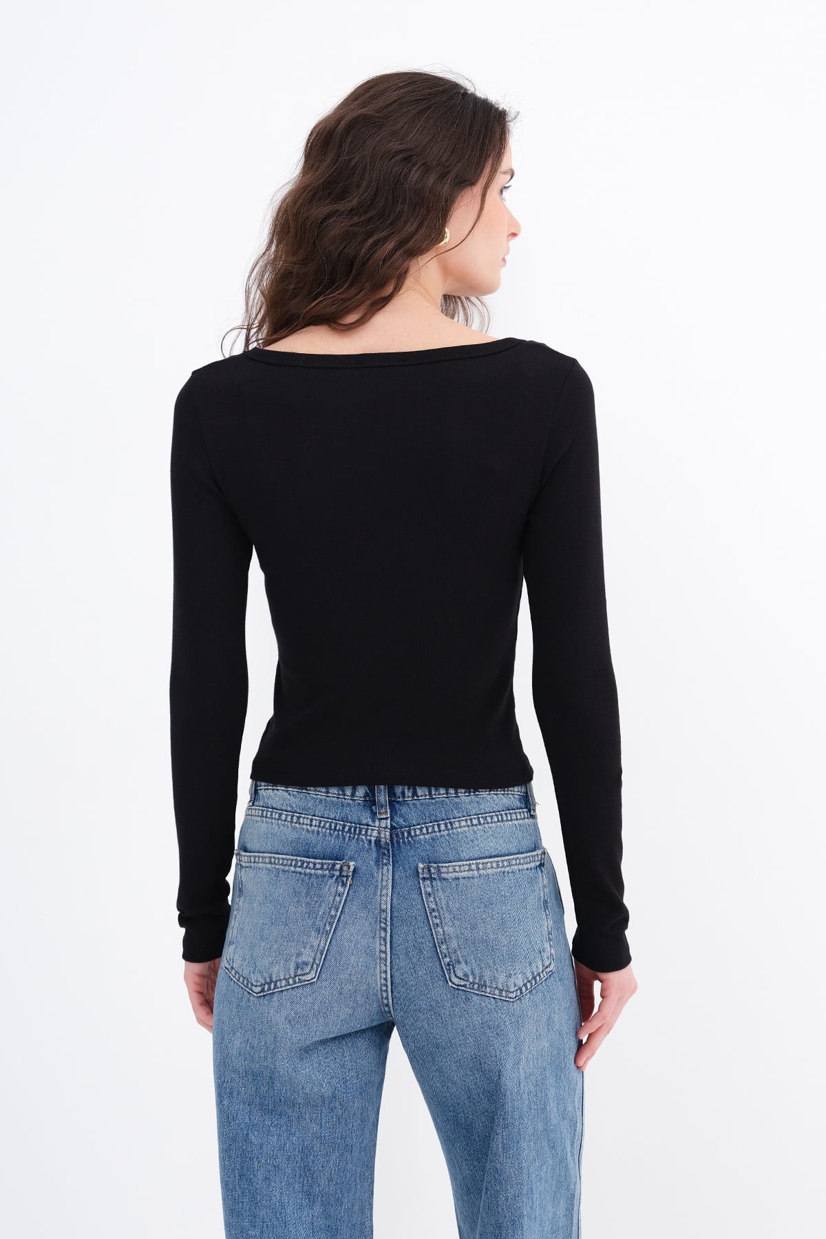 Black_Buttoned-Collar-Blouse-addax