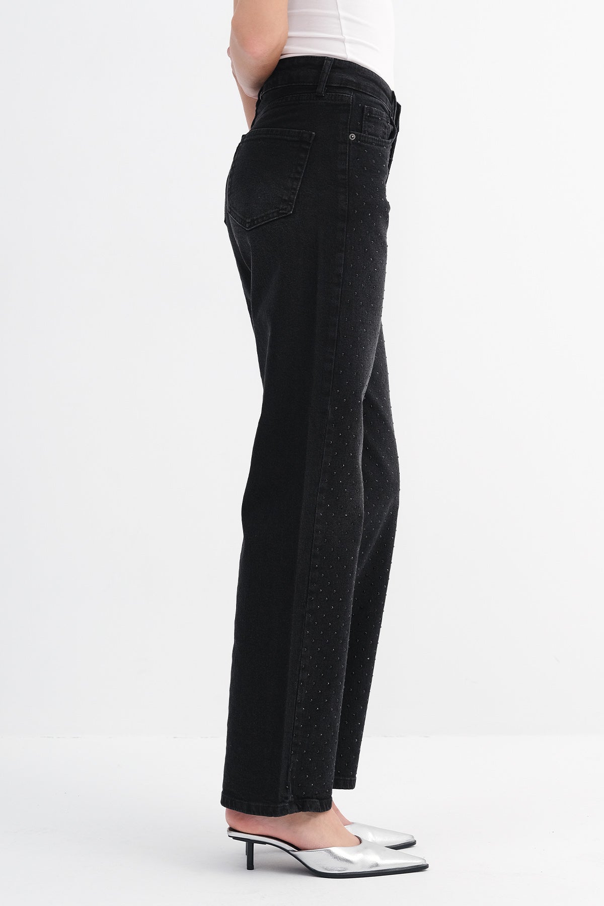 Charcoal_Rhinestone-Wide-Leg-Jeans-addax