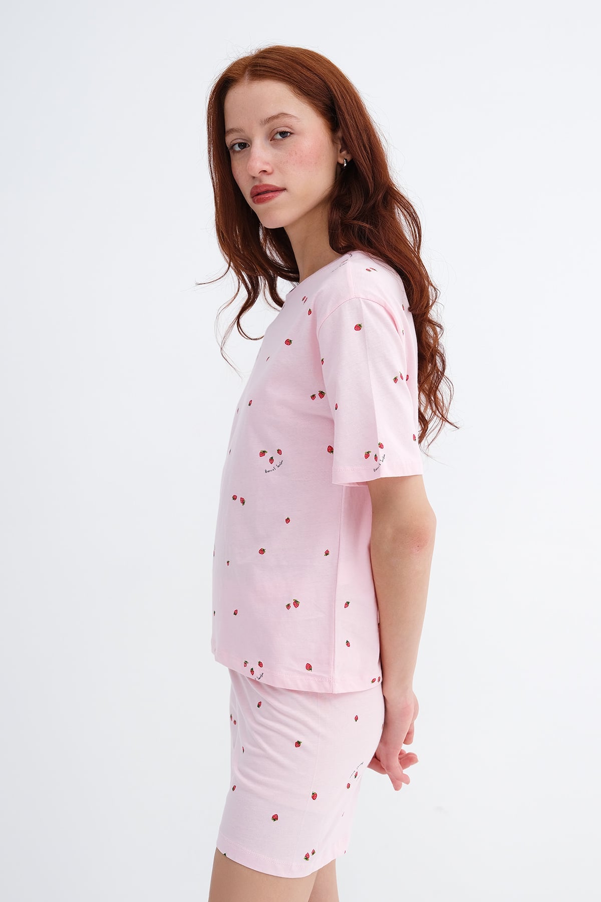 Pink_Strawberry-Print-Shorts-Pajama-Set-addax