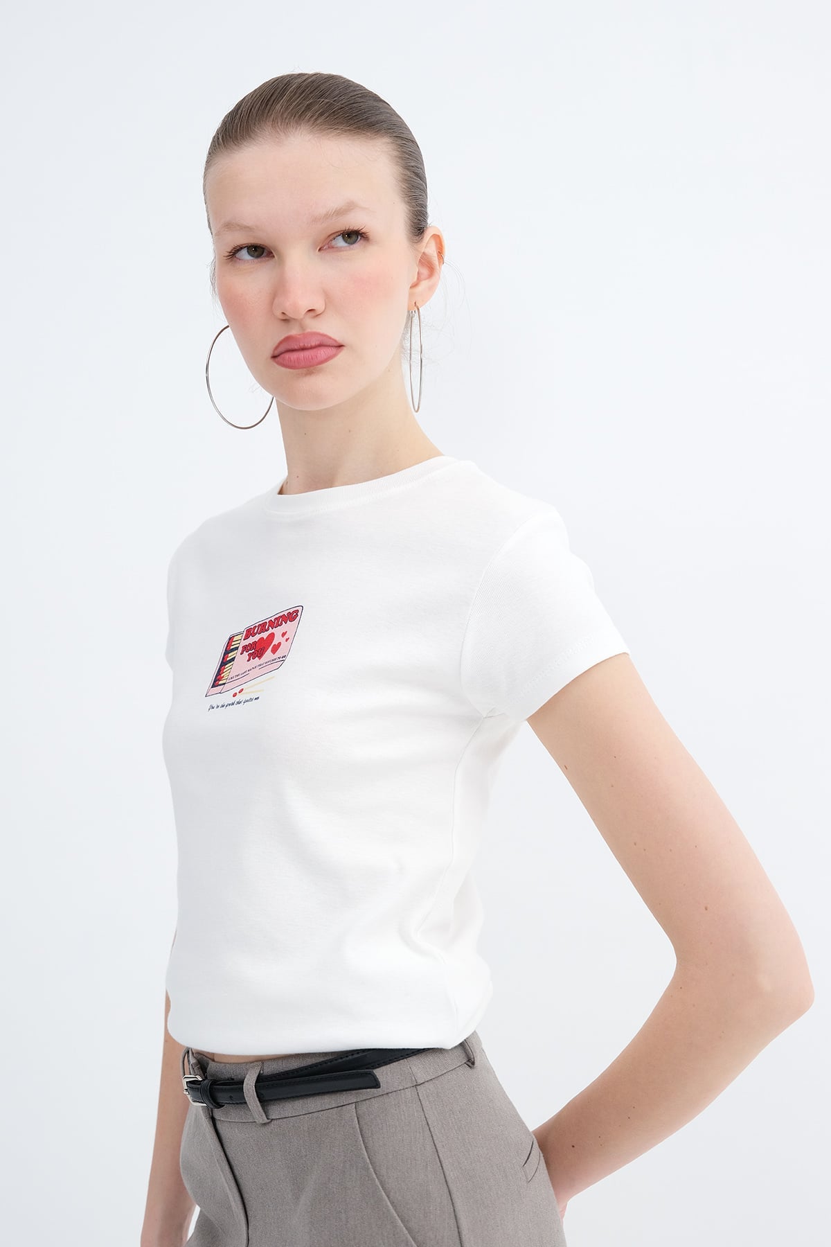 Ecru_Printed-Short-Sleeve-T-Shirt-addax