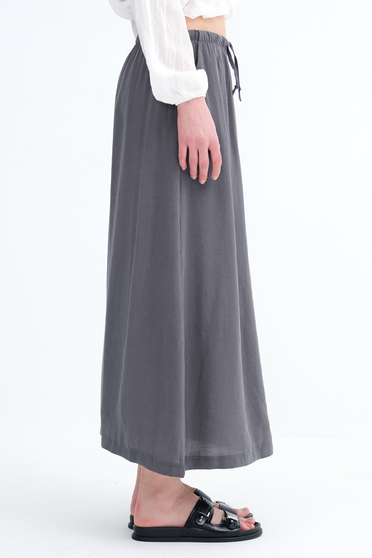 Charcoal_Elastic-Waist-Long-Skirt-addax