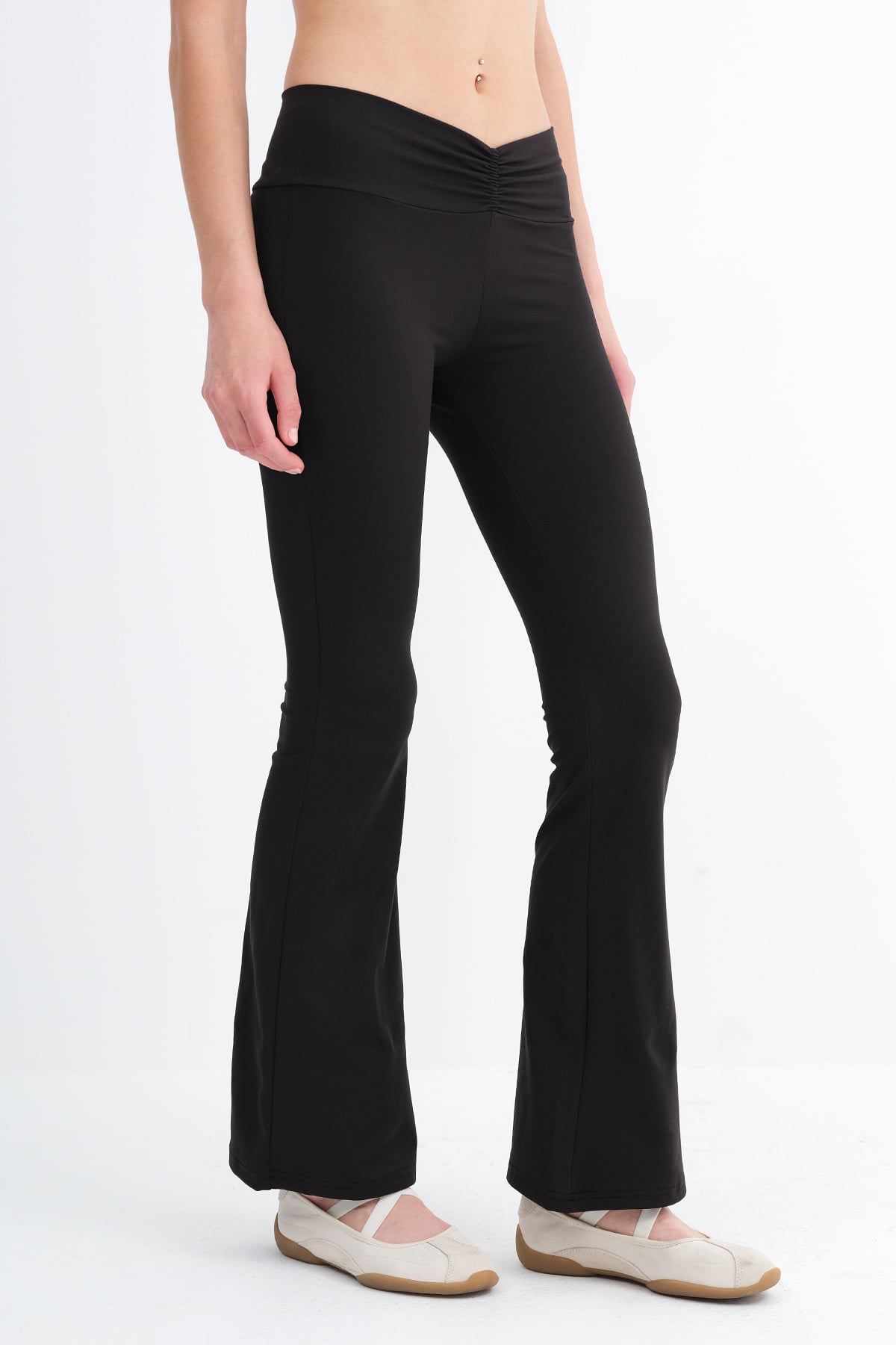 Black_Ruched-Front-Flared-Leggings-addax
