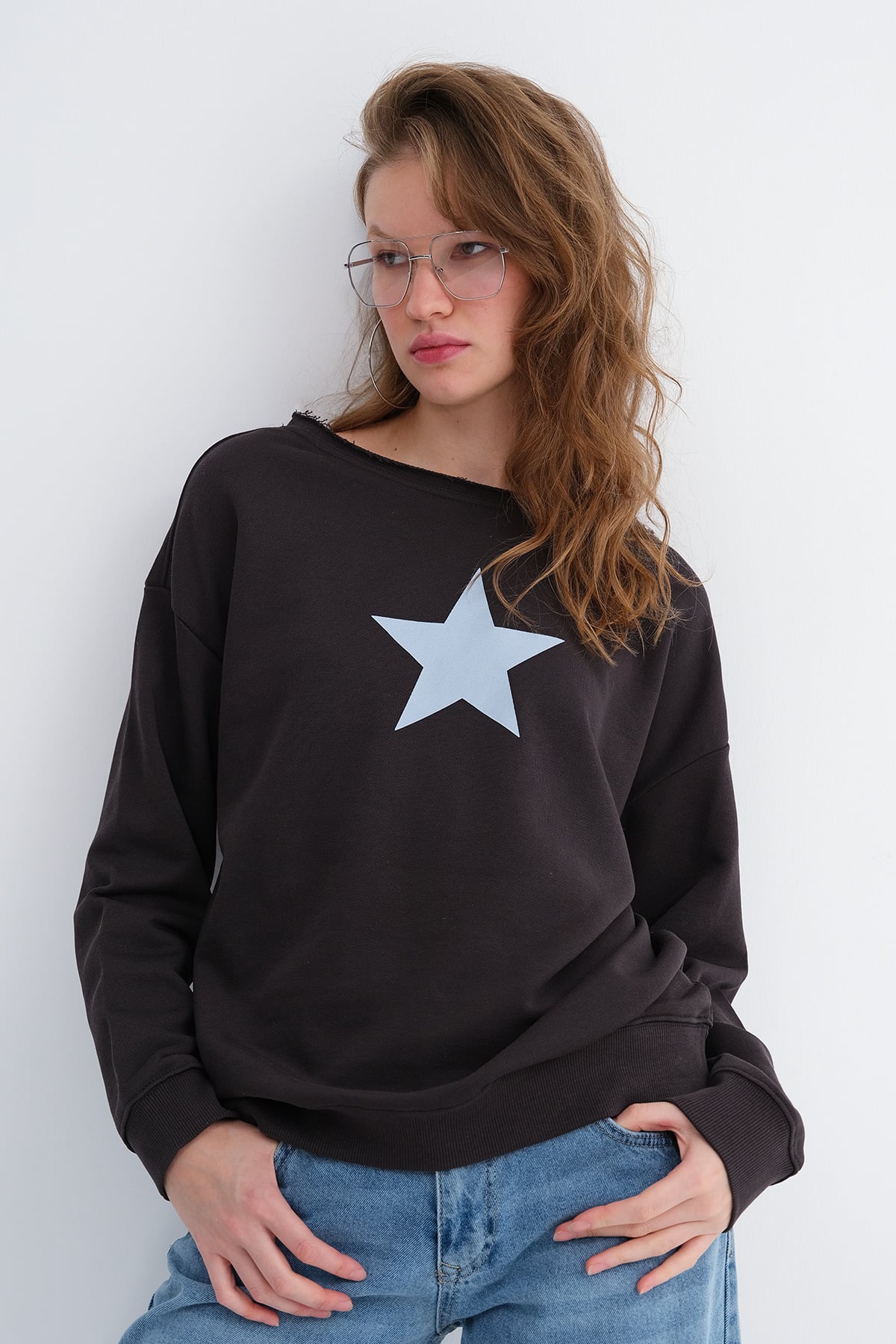 Lead-Grey_Boat-Neck-Printed-Sweatshirt-addax