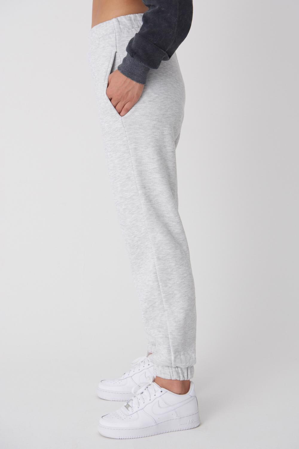 Snow-Melange_Polar-Jogger-Sweatpants-addax