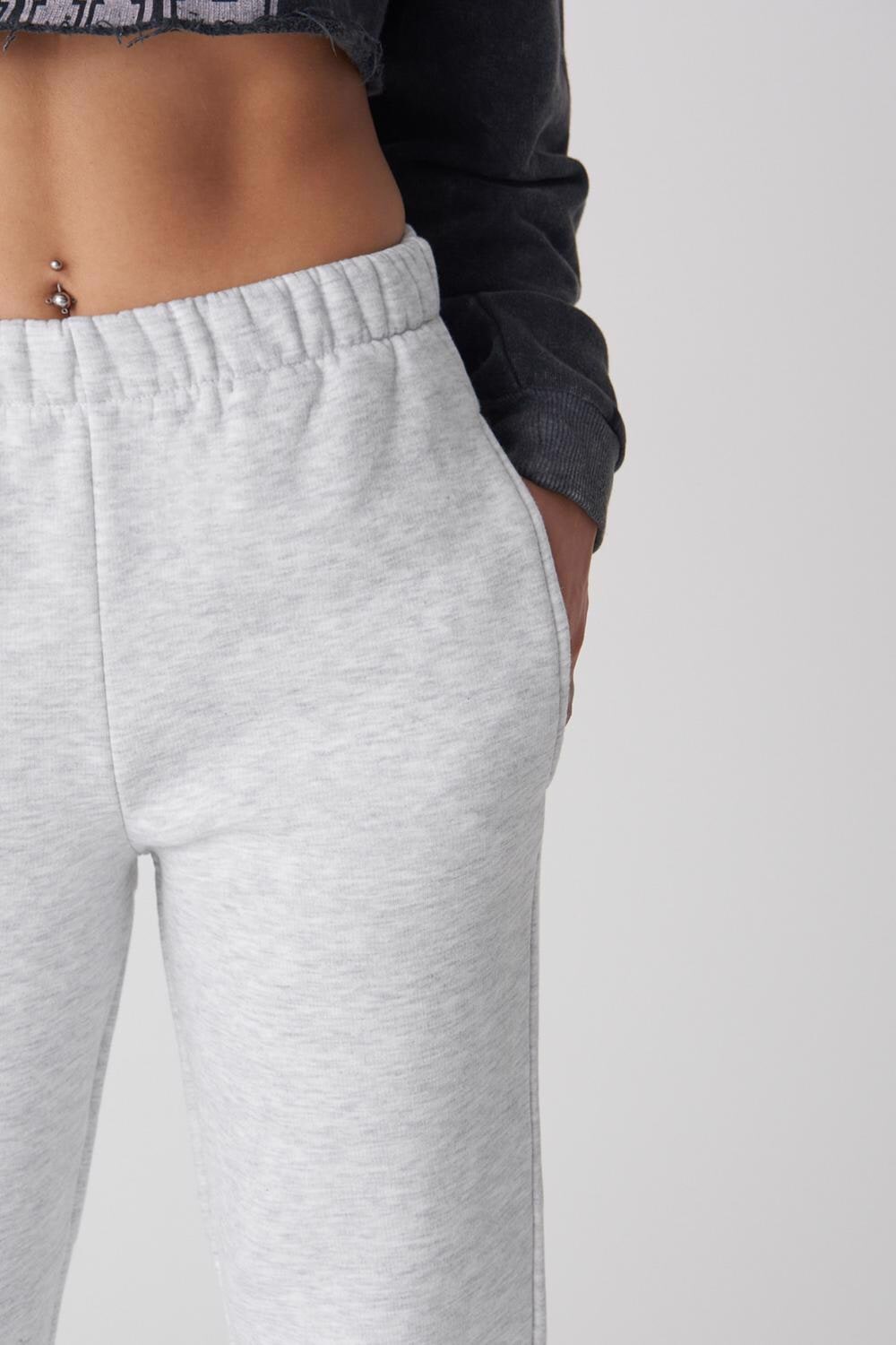 Snow-Melange_Polar-Jogger-Sweatpants-addax