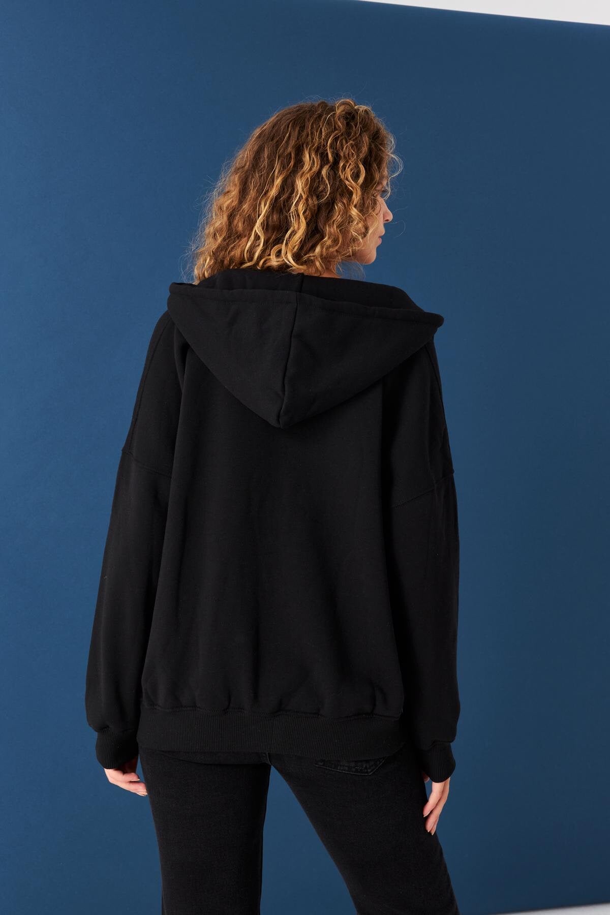 Black_Oversized-Hoodie-addax
