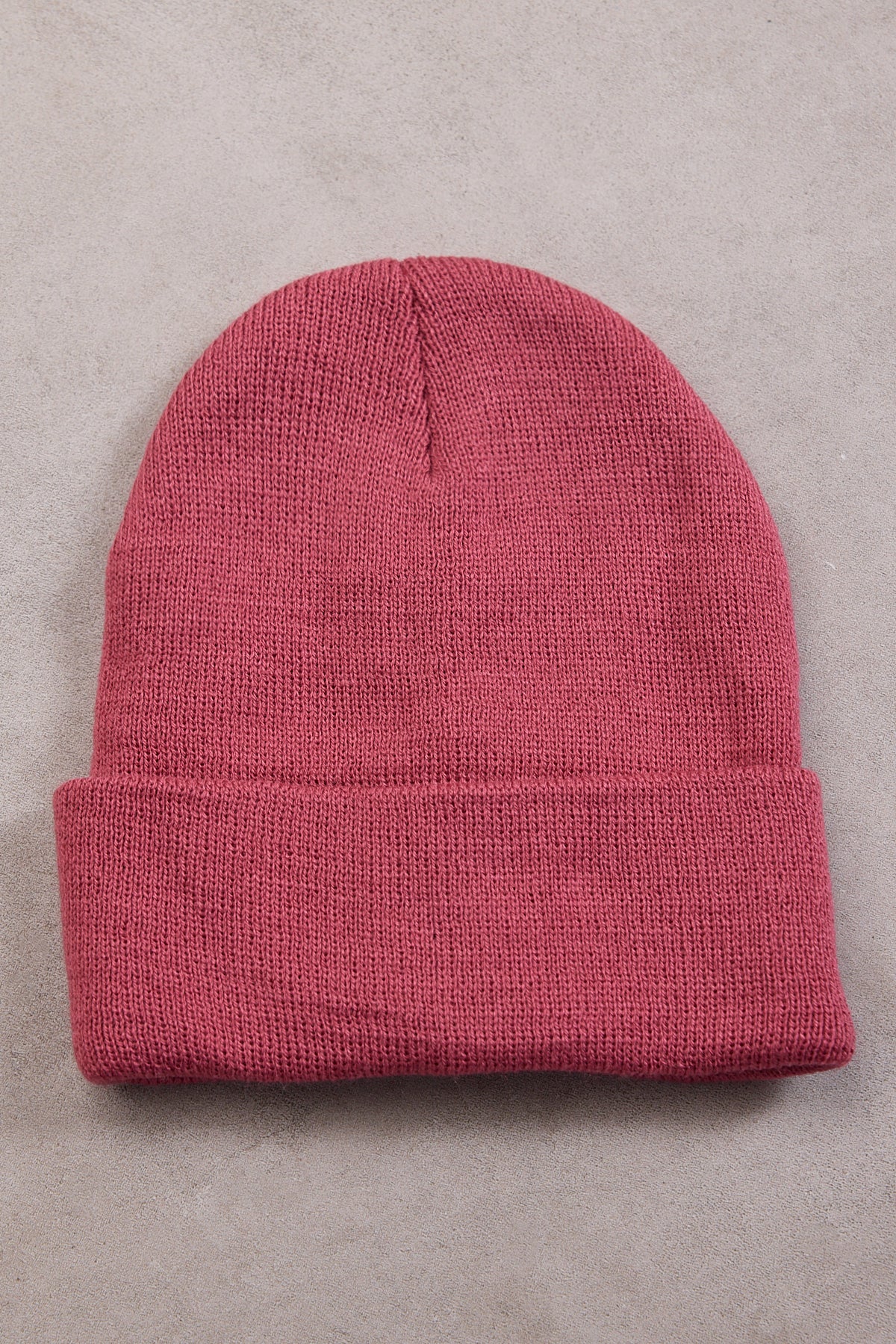 Dark-Rose_Beanie-addax