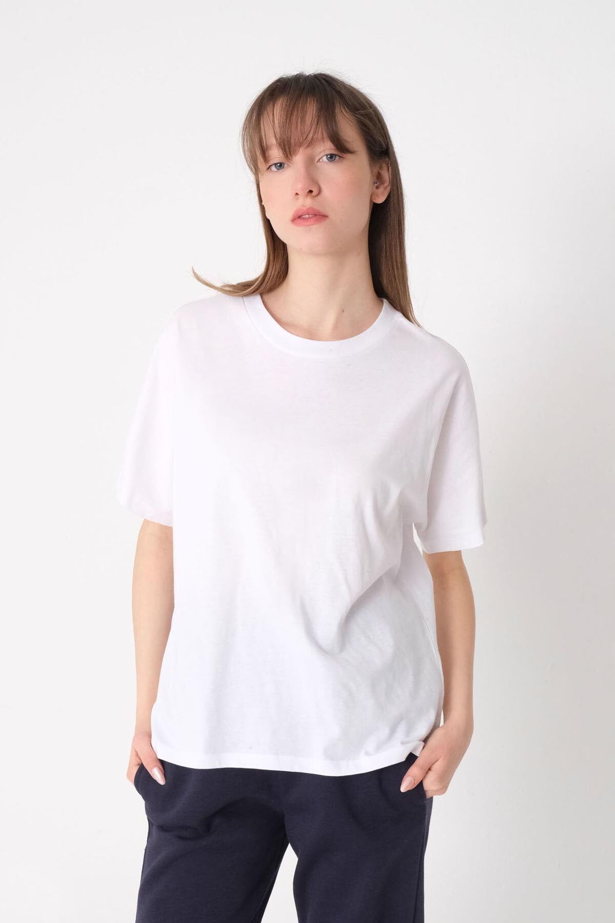 White_Oversized-Basic-T-shirt-addax