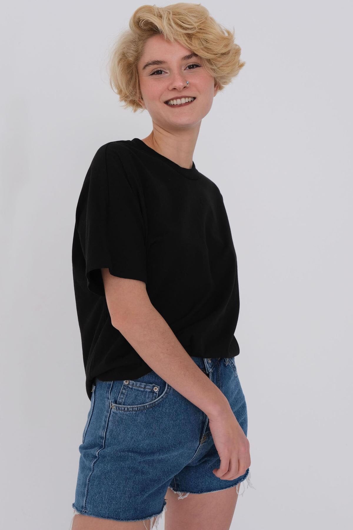 Black_Oversized-Basic-T-shirt-addax