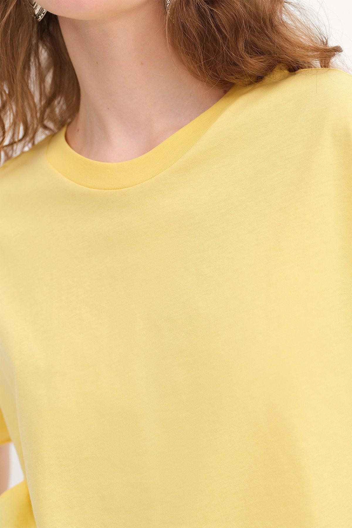 Light-Yellow_Oversized-Basic-T-shirt-addax