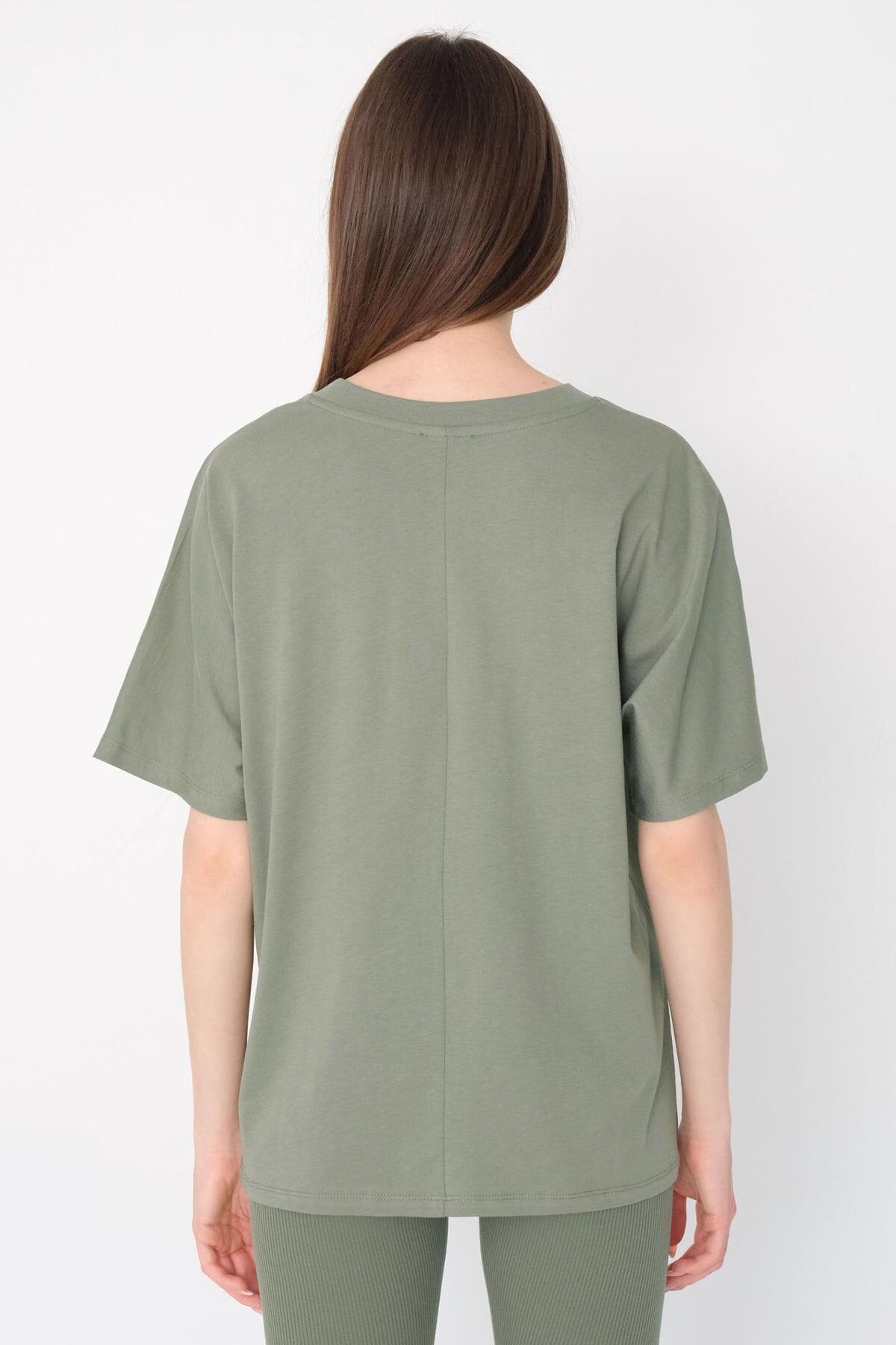 Oil-Green_Oversized-Basic-T-shirt-addax