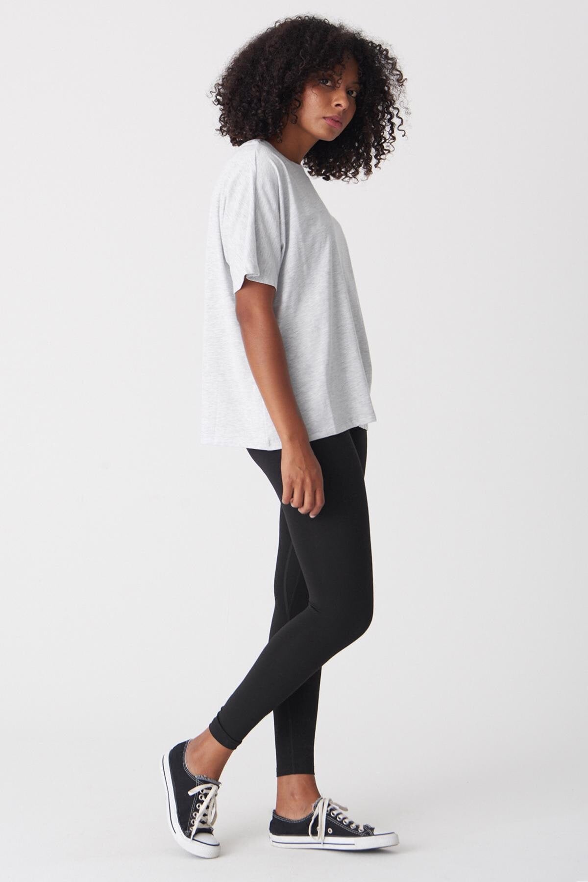 Snow-Melange_Oversized-Basic-T-shirt-addax
