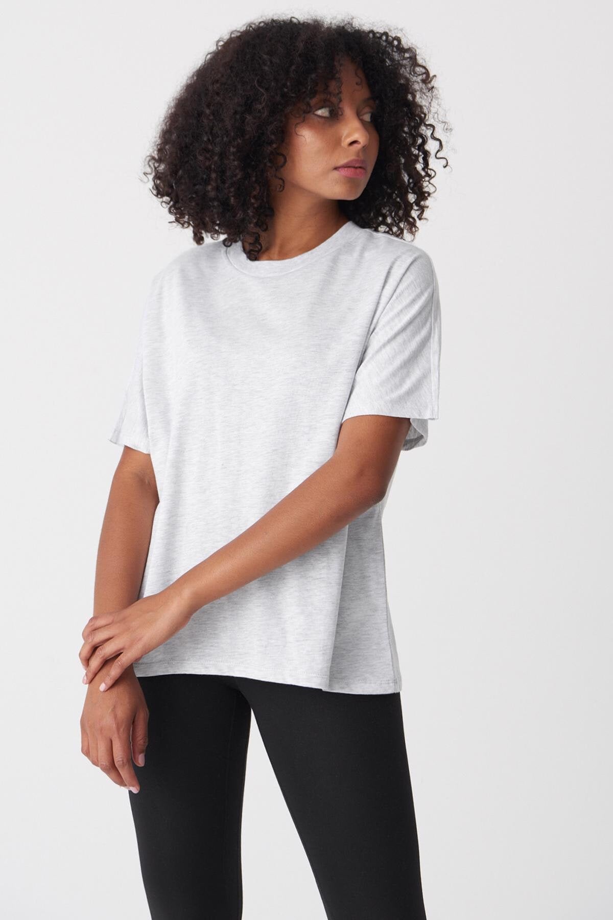 Snow-Melange_Oversized-Basic-T-shirt-addax