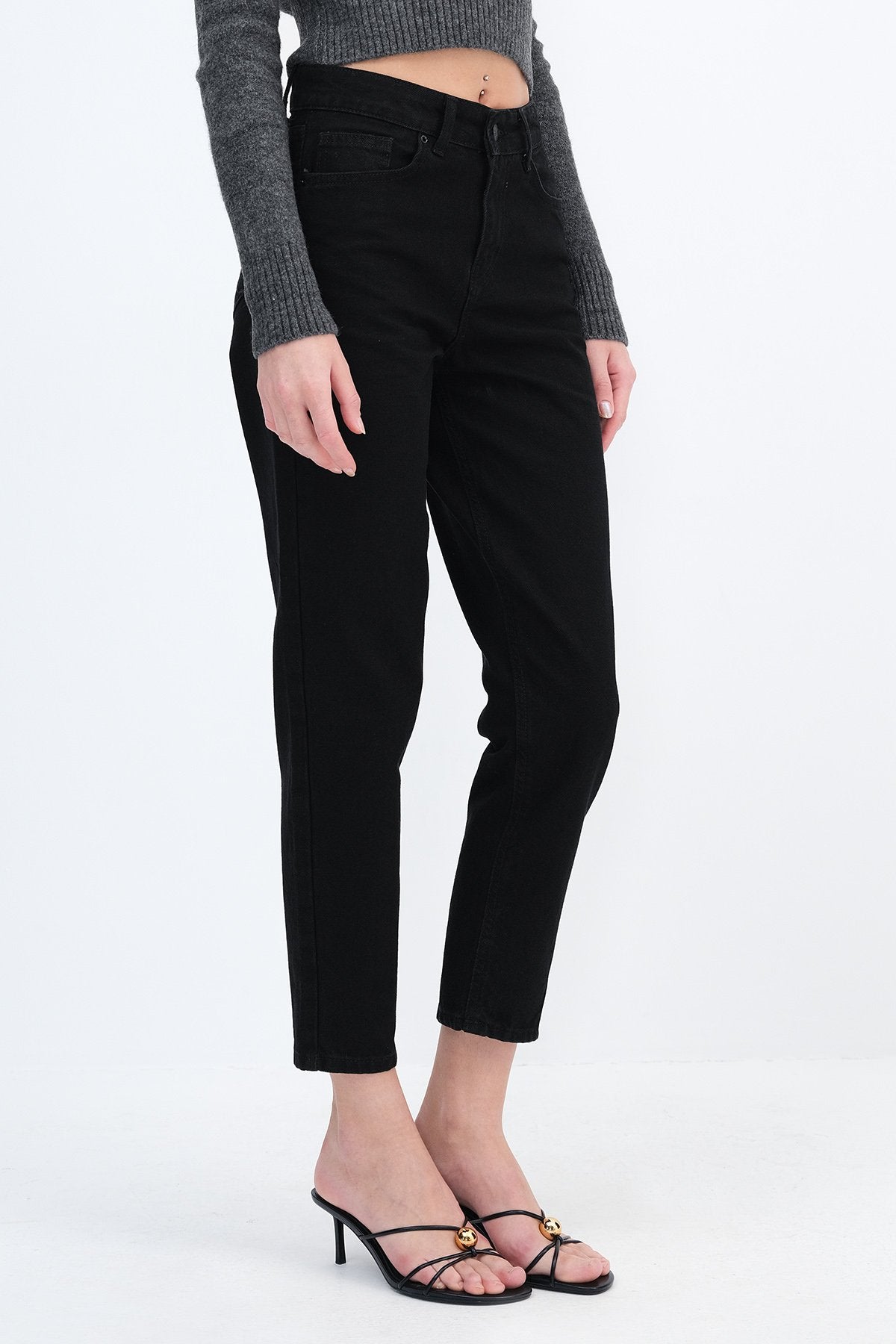 Black_Mom-Fit-Jeans-addax
