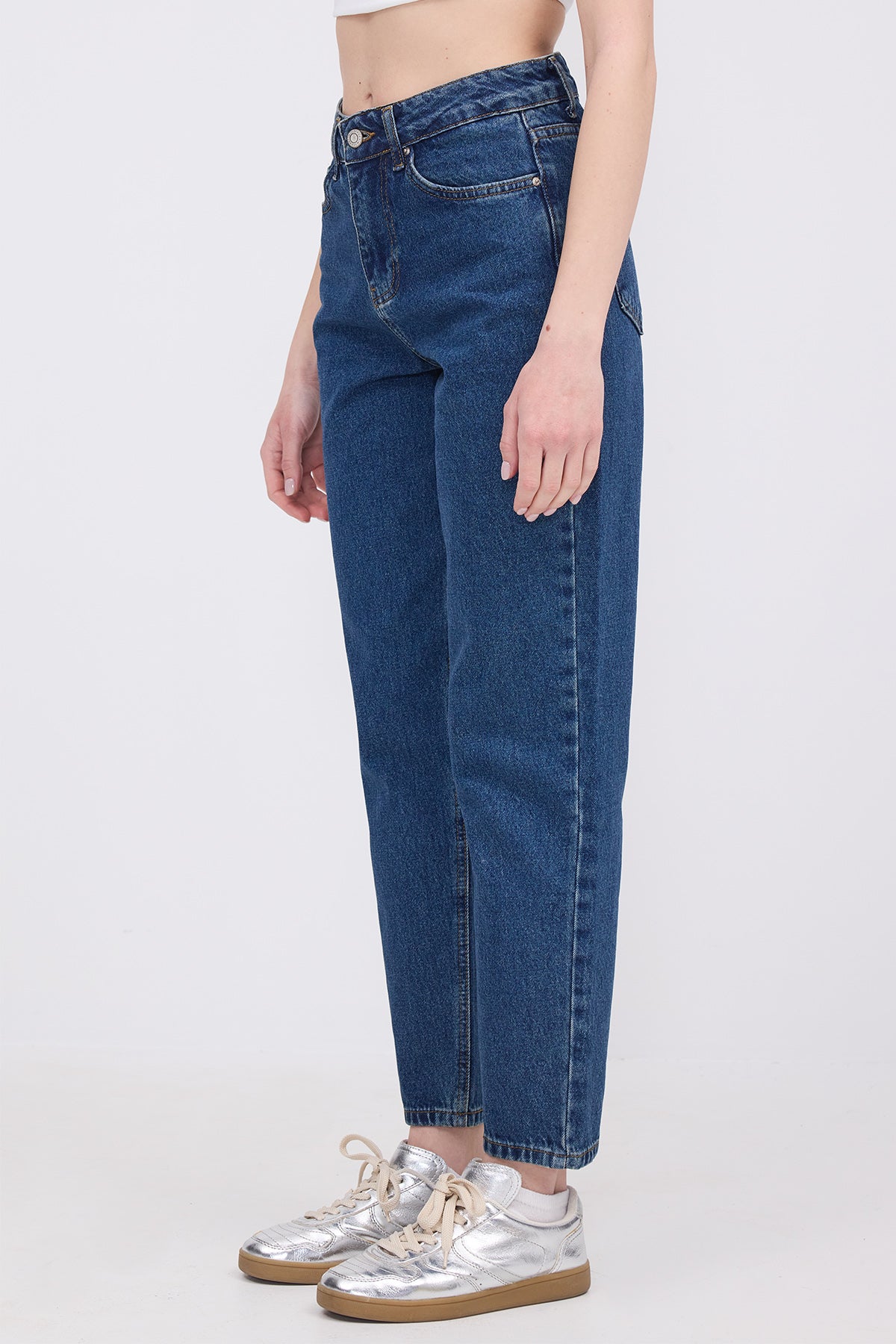 Tint_Mom-Fit-Jeans-addax