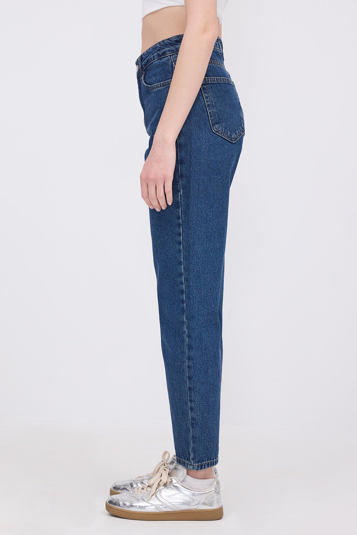 Tint_Mom-Fit-Jeans-addax