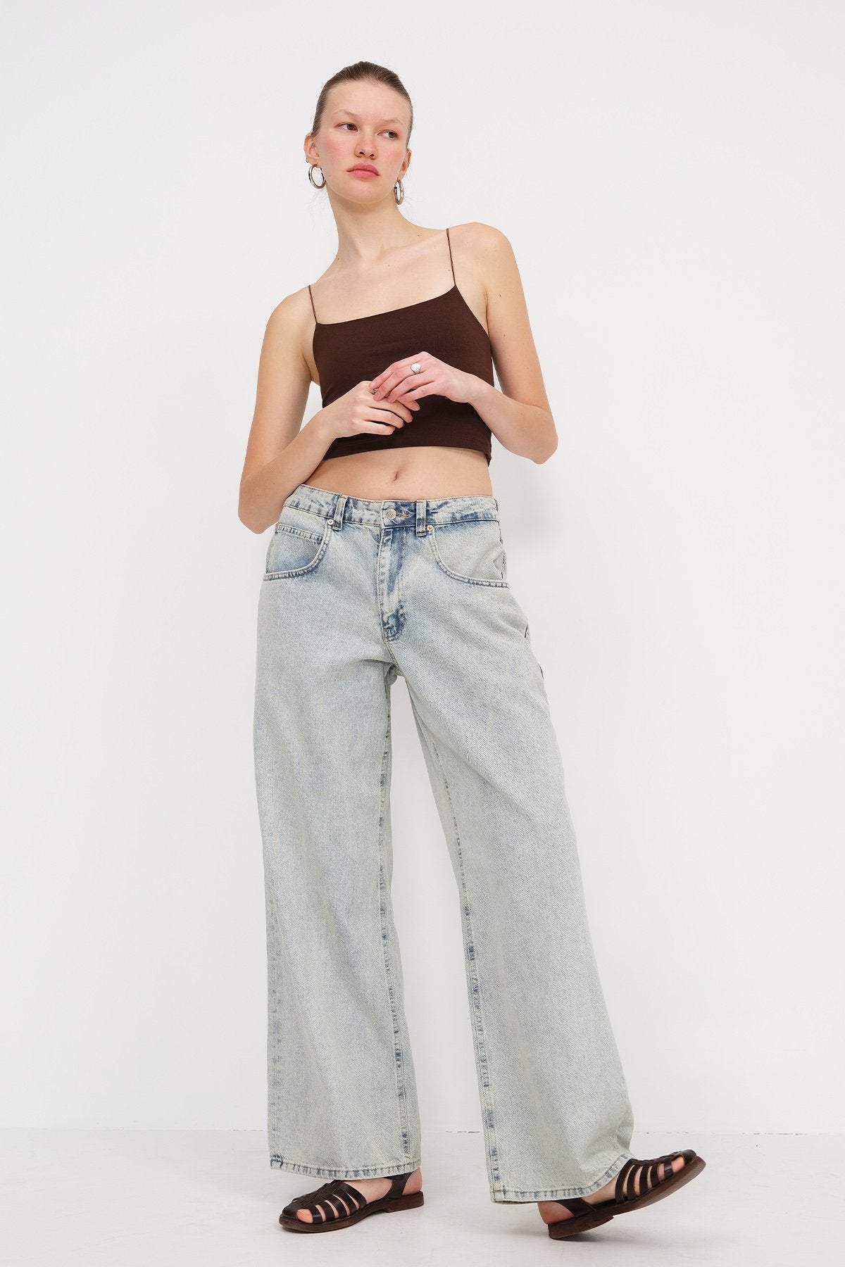 Brown_Thin-Strapped-Crop-Bustier-addax