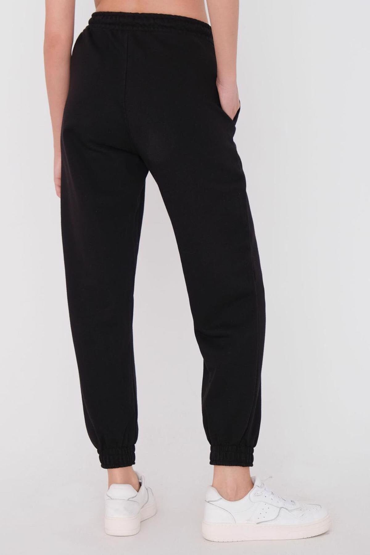 Black_Oversized-Joggers-addax