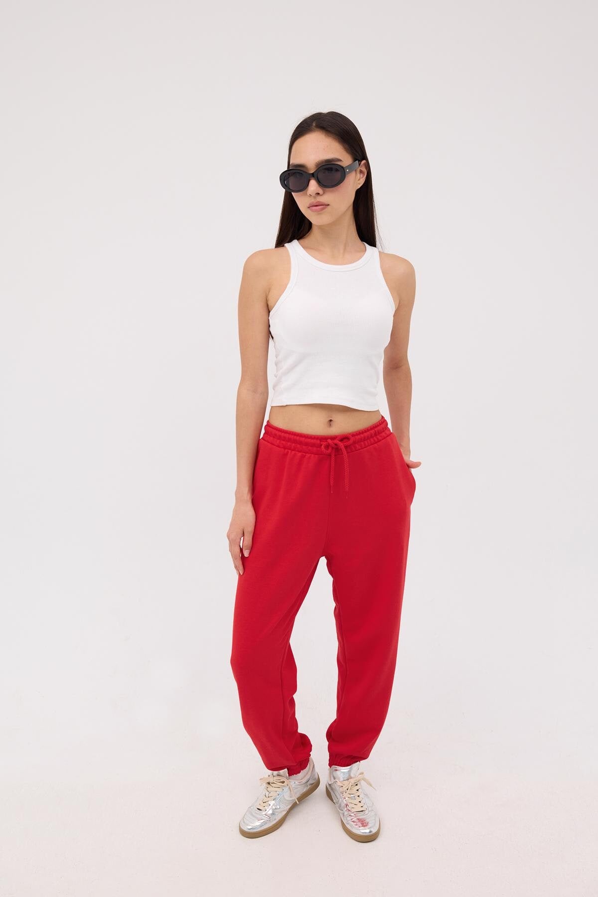 Red_Oversized-Joggers-addax