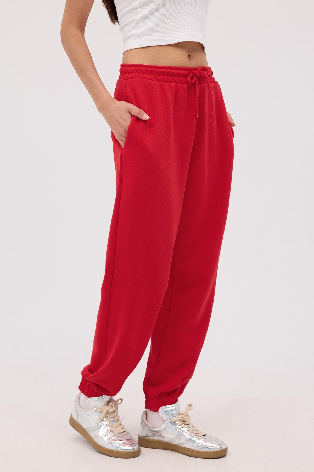 Red_Oversized-Joggers-addax