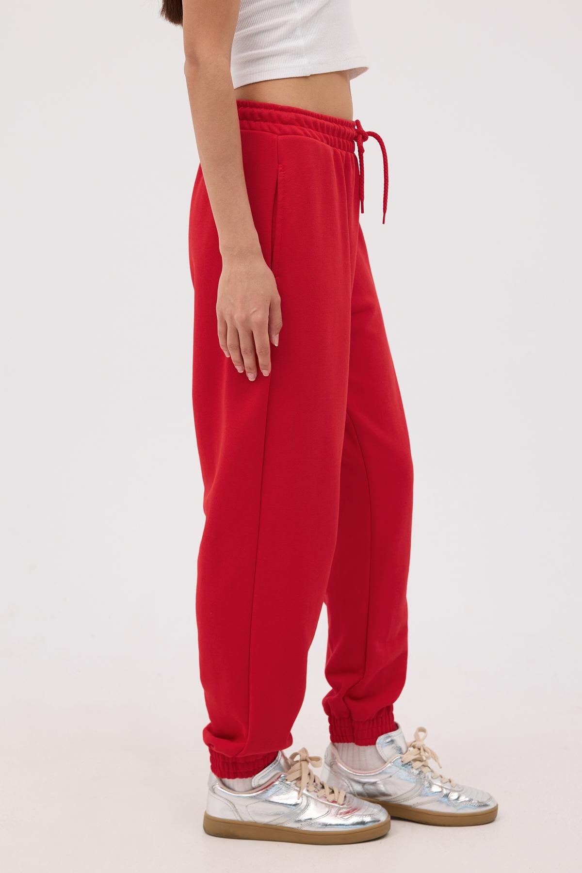 Red_Oversized-Joggers-addax