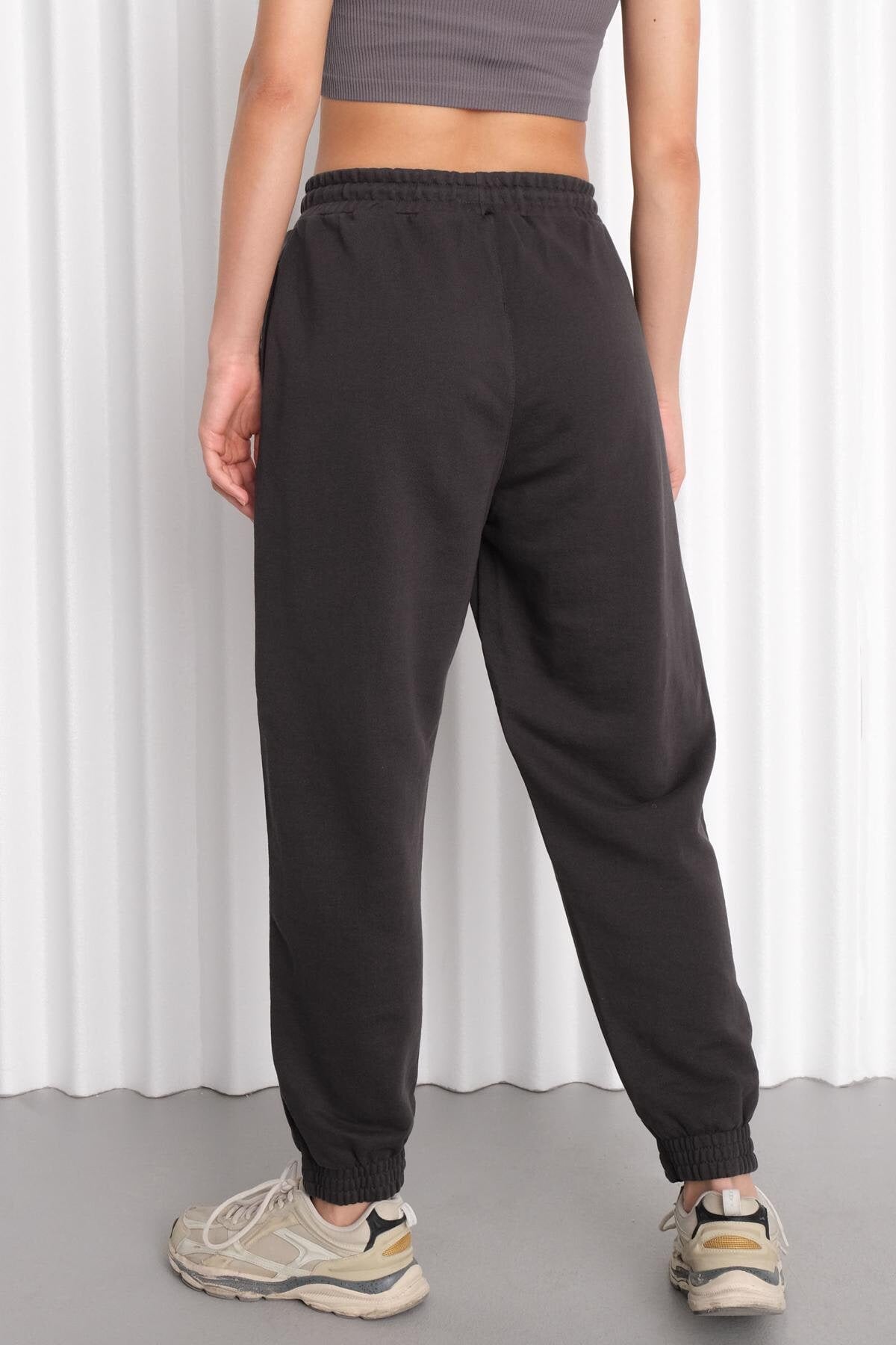 Charcoal_Oversized-Joggers-addax