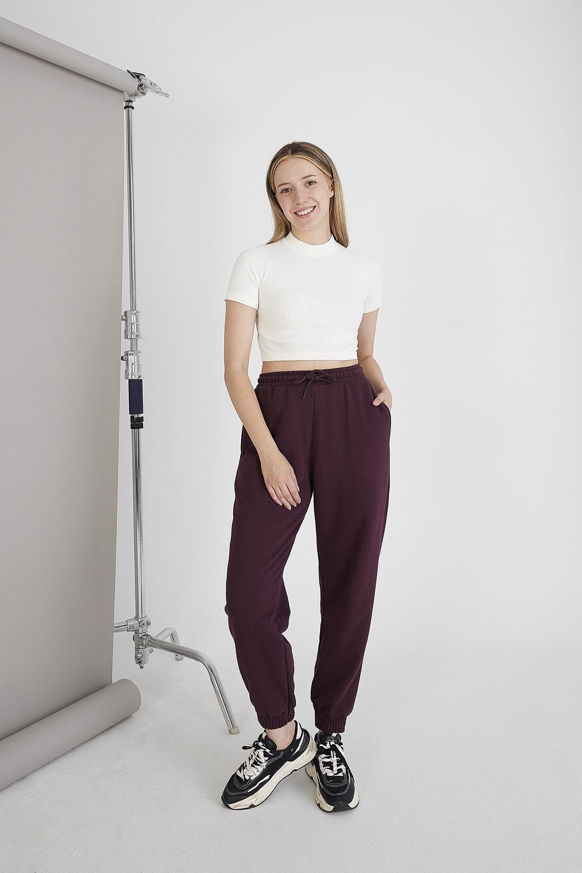 Burgundy_Oversized-Joggers-addax