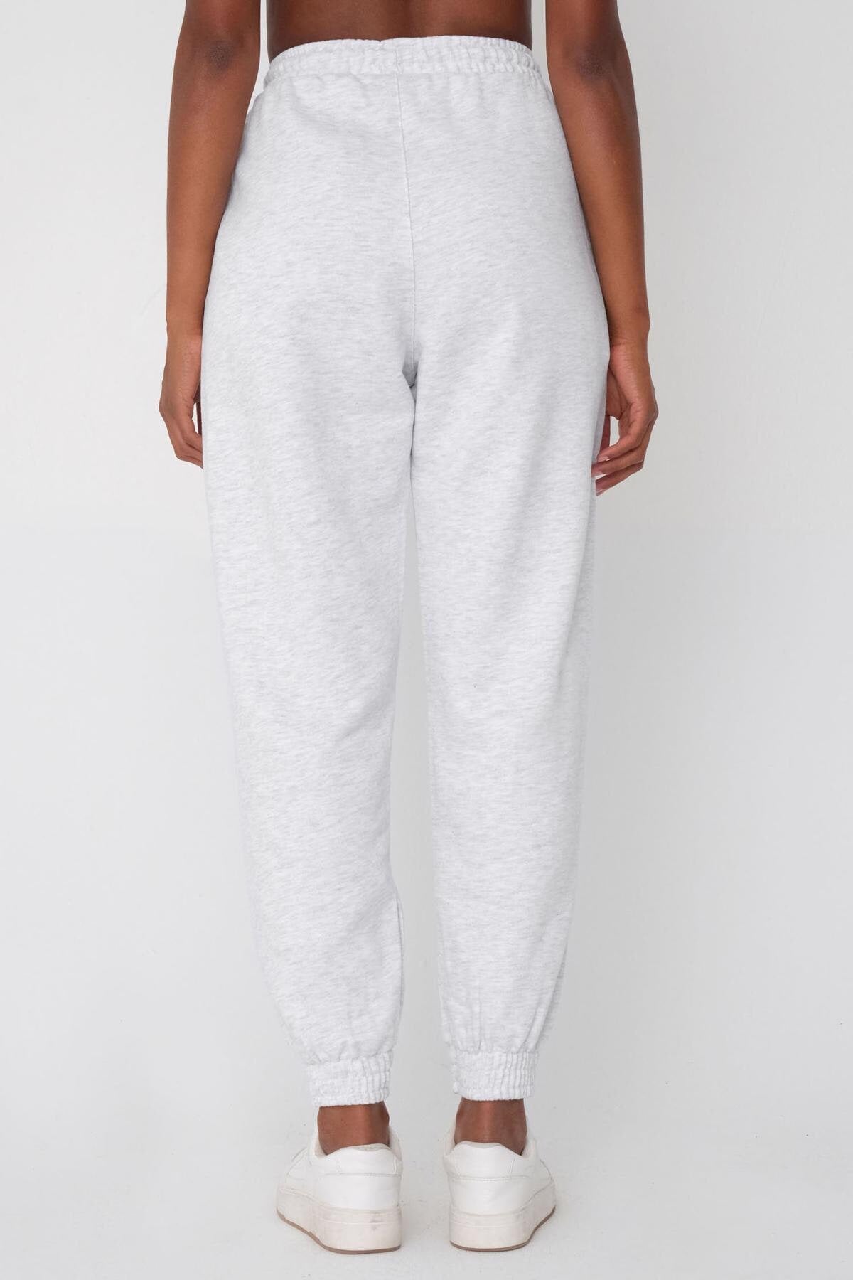 Snow-Melange_Oversized-Joggers-addax