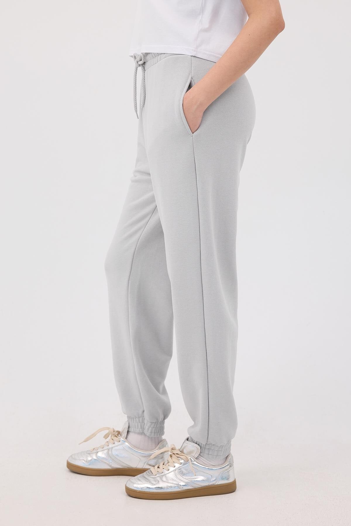 New-Grey_Oversized-Joggers-addax