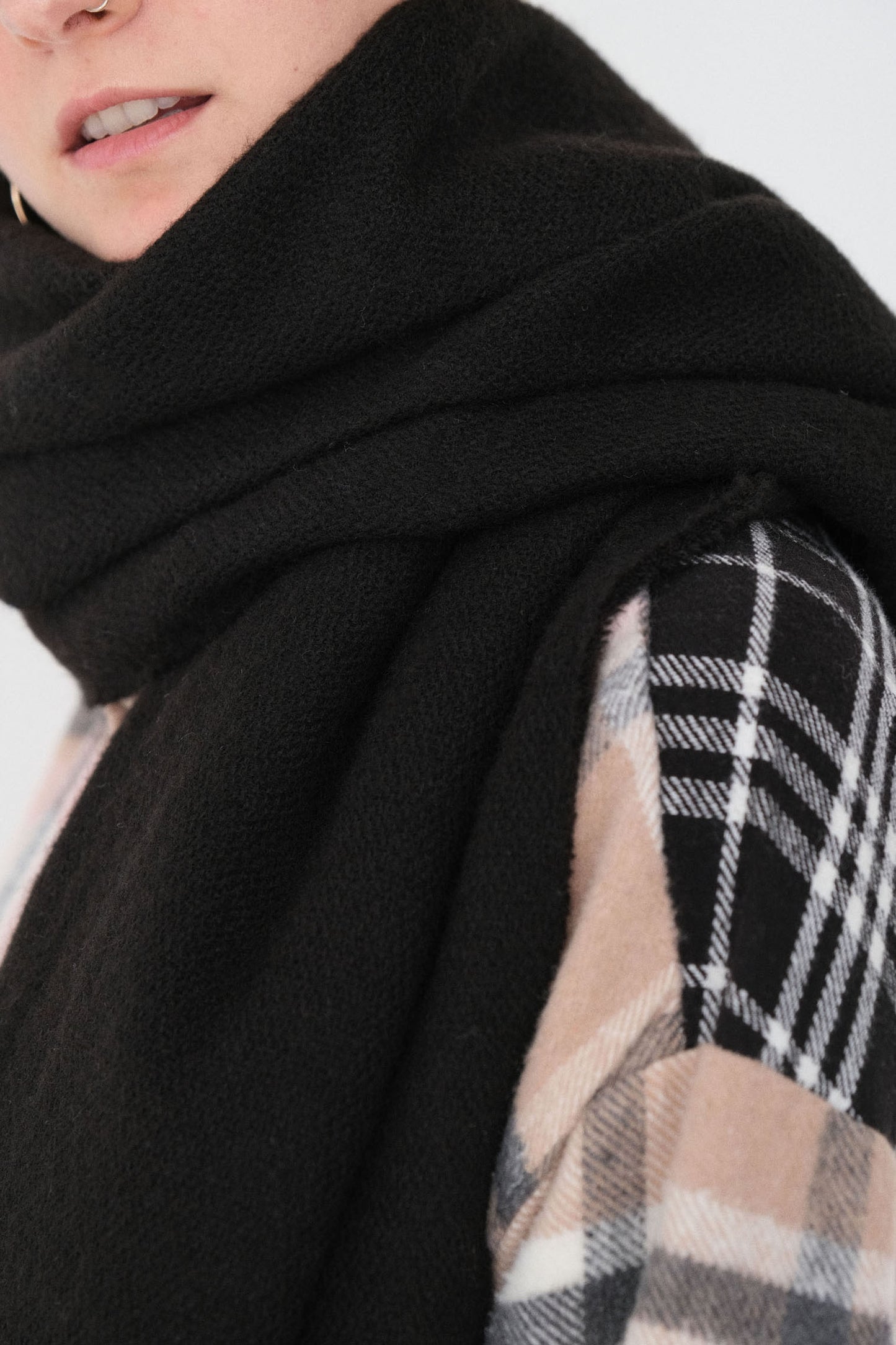 Black_Long-Soft-Touch-Scarf-addax