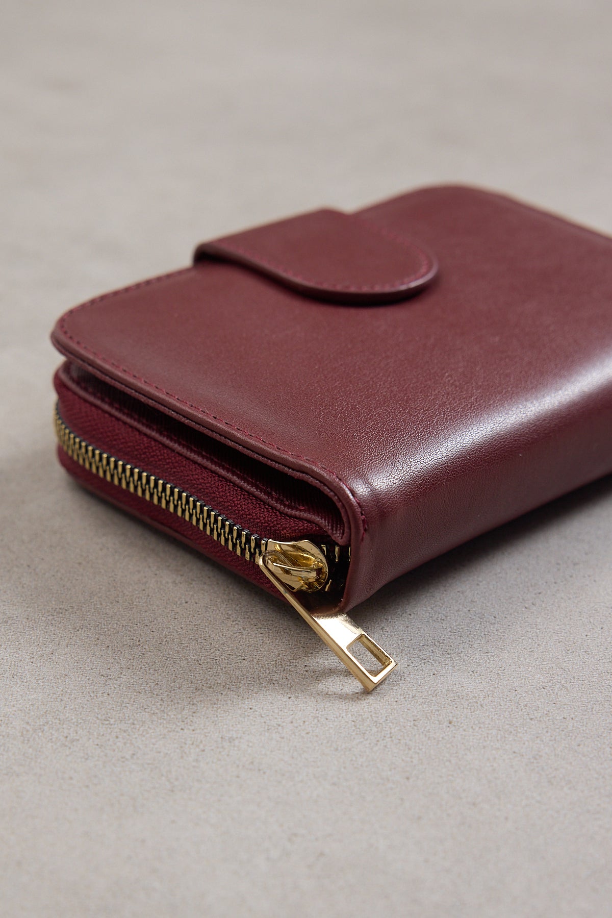 Burgundy_Snap-Button-Wallet-With-Zip-addax