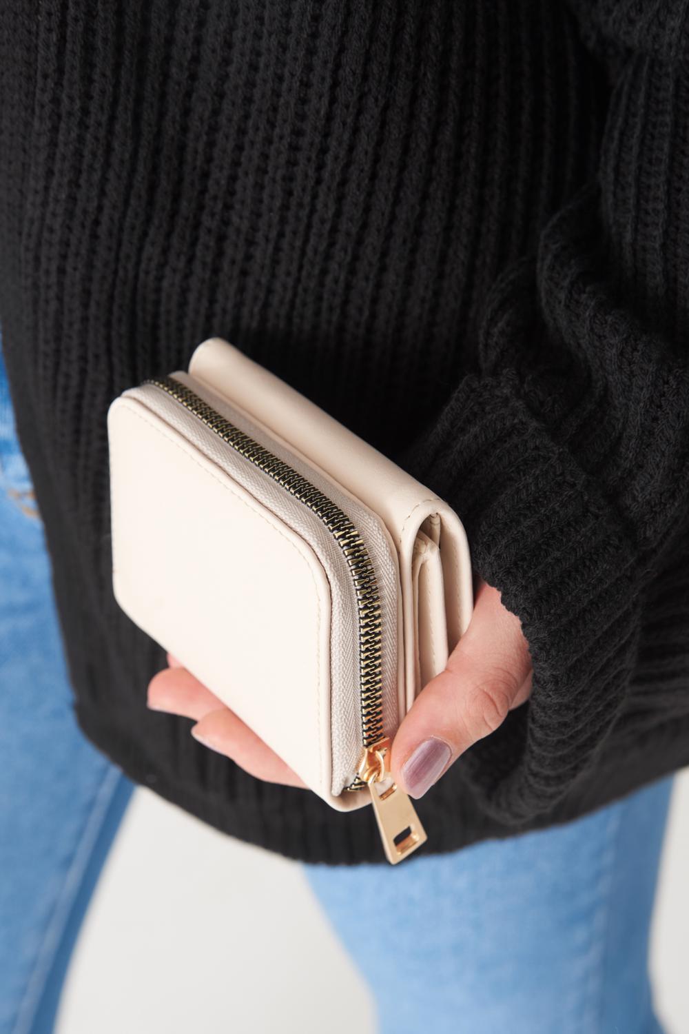 Beige_Zippered-Wallet-addax
