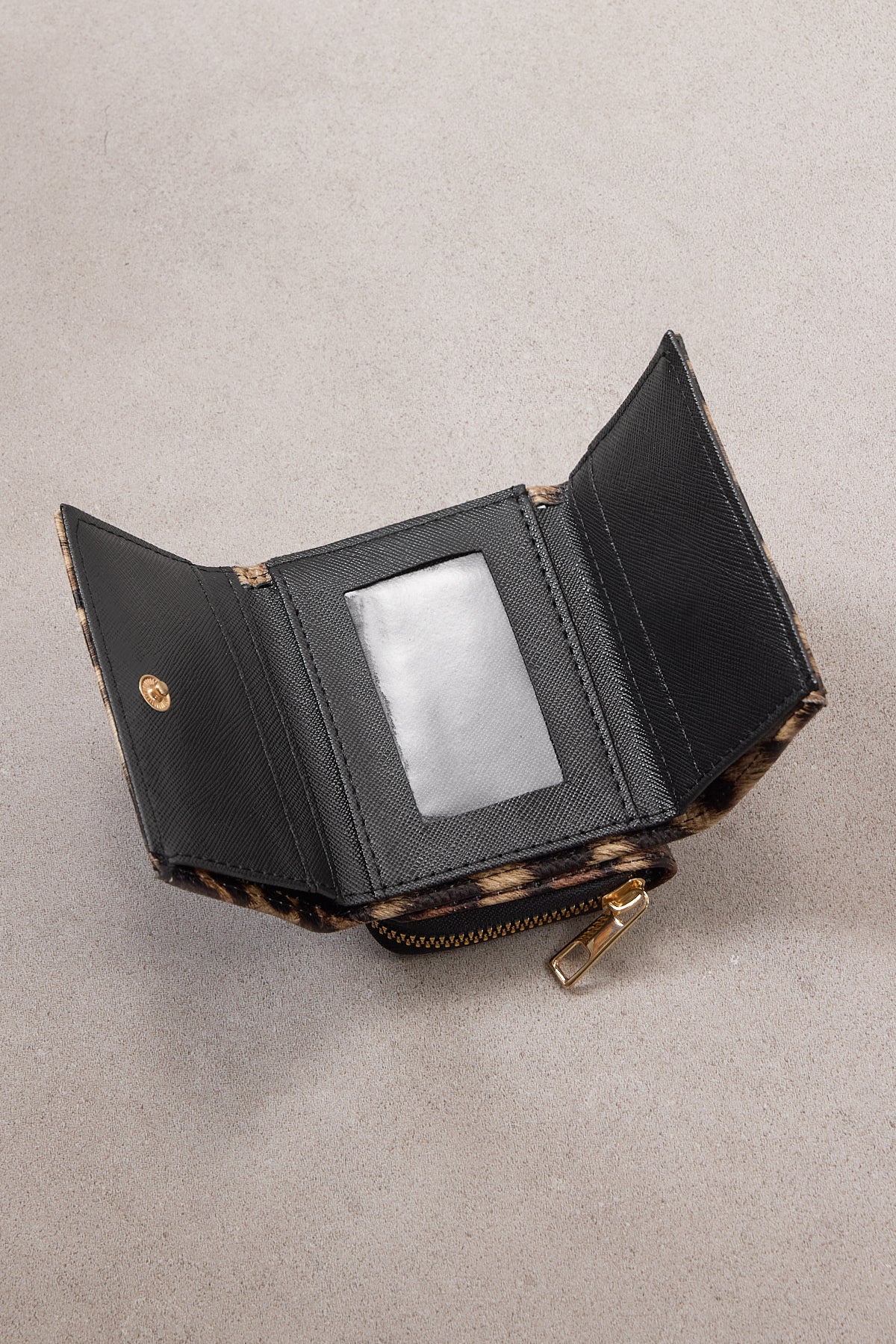 Leopard_Zippered-Wallet-addax