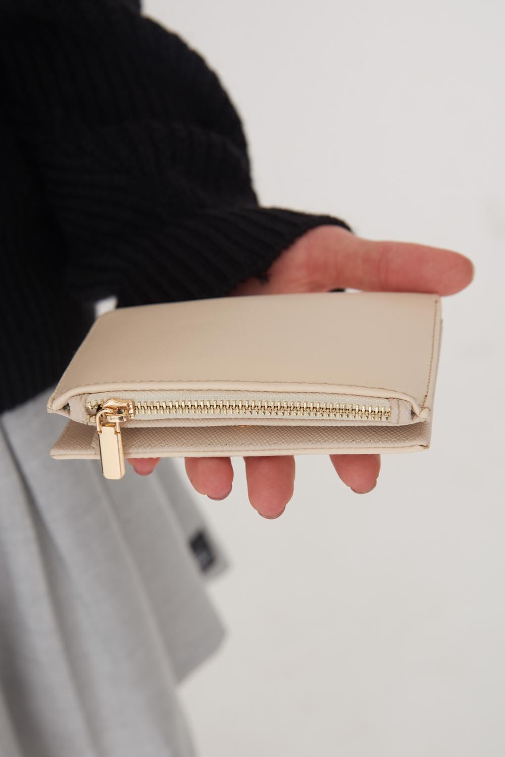 Beige_Wallet-addax